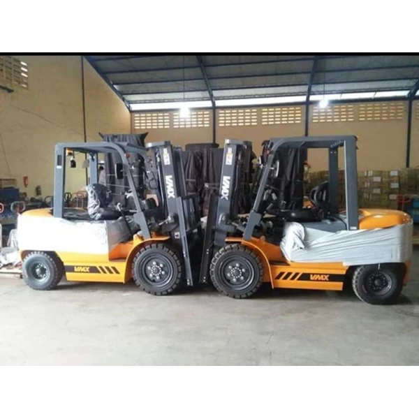 Forklift Diesel Isuzu 3 Ton sampai 5 Ton  Termurah 